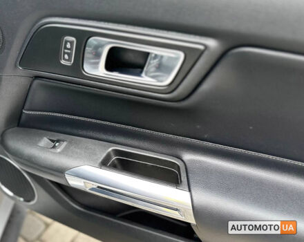 Серый Форд Мустанг, объемом двигателя 2.3 л и пробегом 91 тыс. км за 22400 $, фото 24 на Automoto.ua