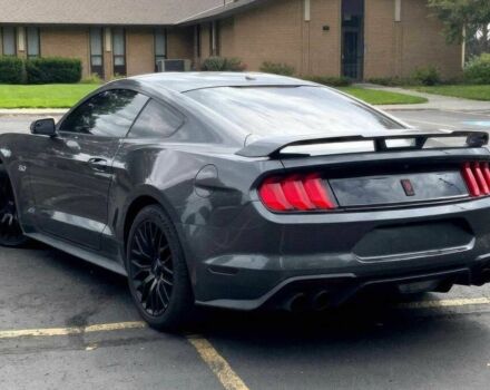 Серый Форд Мустанг, объемом двигателя 5 л и пробегом 44 тыс. км за 12500 $, фото 4 на Automoto.ua