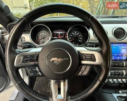 Серый Форд Мустанг, объемом двигателя 2.26 л и пробегом 85 тыс. км за 21500 $, фото 17 на Automoto.ua