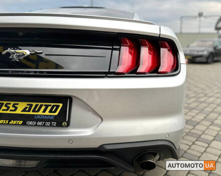 Серый Форд Мустанг, объемом двигателя 2.3 л и пробегом 91 тыс. км за 22400 $, фото 9 на Automoto.ua