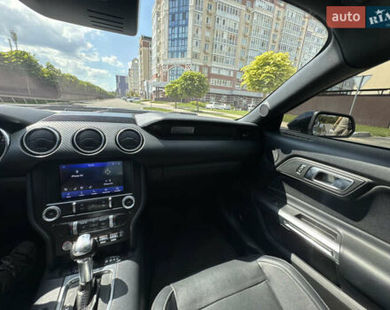Серый Форд Мустанг, объемом двигателя 2.26 л и пробегом 60 тыс. км за 29500 $, фото 23 на Automoto.ua