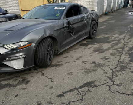 Серый Форд Мустанг, объемом двигателя 2.3 л и пробегом 69 тыс. км за 13800 $, фото 3 на Automoto.ua