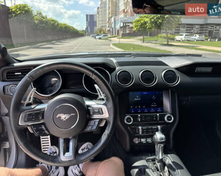 Серый Форд Мустанг, объемом двигателя 2.26 л и пробегом 60 тыс. км за 29500 $, фото 19 на Automoto.ua