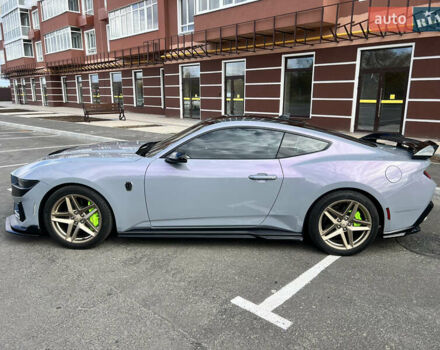 Серый Форд Мустанг, объемом двигателя 5 л и пробегом 8 тыс. км за 70000 $, фото 2 на Automoto.ua