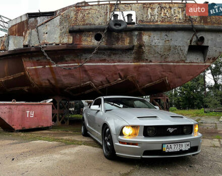 Серый Форд Мустанг, объемом двигателя 4.61 л и пробегом 92 тыс. км за 20000 $, фото 1 на Automoto.ua