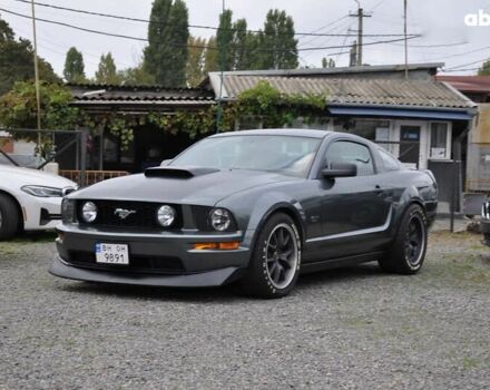 Серый Форд Мустанг, объемом двигателя 4.6 л и пробегом 115 тыс. км за 13000 $, фото 1 на Automoto.ua