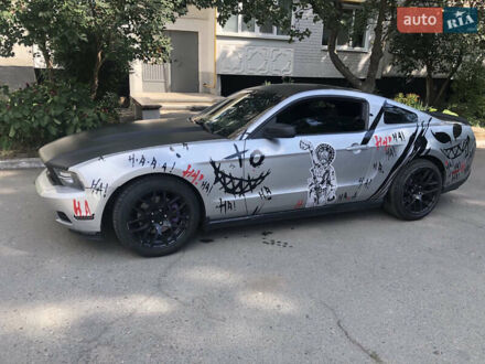Форд Мустанг 2011 в Павлограде на Automoto.ua Серый Форд Мустанг, объемом двигателя 3.7 л и пробегом 162 тыс. км за 10900 $, фото 1 на Automoto.ua