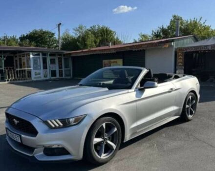 Серый Форд Мустанг, объемом двигателя 3.7 л и пробегом 135 тыс. км за 15000 $, фото 1 на Automoto.ua