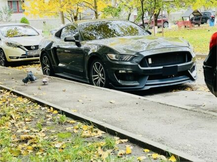 Серый Форд Мустанг, объемом двигателя 2.26 л и пробегом 145 тыс. км за 15200 $, фото 1 на Automoto.ua