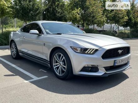 Форд Мустанг 2015 в Киеве на Automoto.ua Серый Форд Мустанг, объемом двигателя 2.3 л и пробегом 65 тыс. км за 19500 $, фото 1 на Automoto.ua