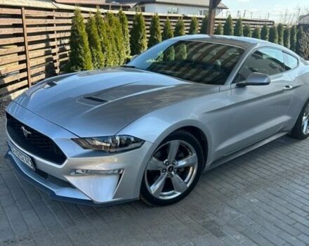 Серый Форд Мустанг, объемом двигателя 2.26 л и пробегом 75 тыс. км за 20700 $, фото 1 на Automoto.ua