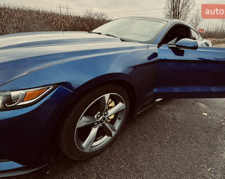 Синий Форд Мустанг, объемом двигателя 2.3 л и пробегом 128 тыс. км за 15800 $, фото 9 на Automoto.ua