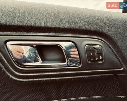 Синий Форд Мустанг, объемом двигателя 2.3 л и пробегом 128 тыс. км за 15800 $, фото 41 на Automoto.ua