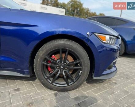 Синий Форд Мустанг, объемом двигателя 2.26 л и пробегом 166 тыс. км за 9200 $, фото 8 на Automoto.ua