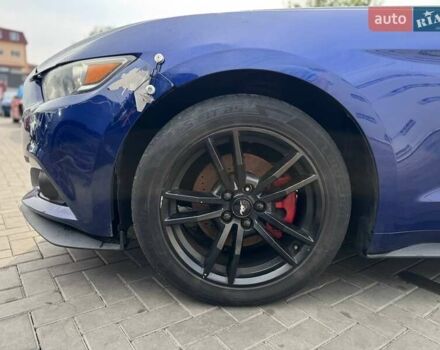 Синий Форд Мустанг, объемом двигателя 2.26 л и пробегом 166 тыс. км за 9200 $, фото 6 на Automoto.ua