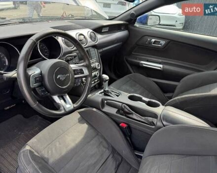 Синий Форд Мустанг, объемом двигателя 2.26 л и пробегом 166 тыс. км за 9200 $, фото 18 на Automoto.ua