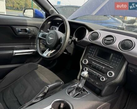 Синий Форд Мустанг, объемом двигателя 2.26 л и пробегом 166 тыс. км за 9200 $, фото 15 на Automoto.ua