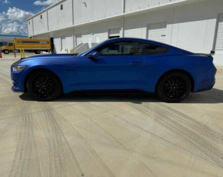 Синий Форд Мустанг, объемом двигателя 5 л и пробегом 77 тыс. км за 10000 $, фото 3 на Automoto.ua