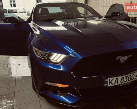 Синий Форд Мустанг, объемом двигателя 2.3 л и пробегом 128 тыс. км за 15800 $, фото 20 на Automoto.ua