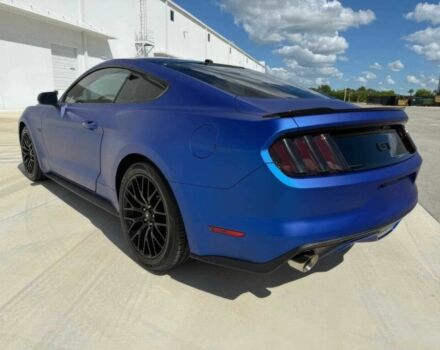 Синий Форд Мустанг, объемом двигателя 5 л и пробегом 77 тыс. км за 10000 $, фото 4 на Automoto.ua