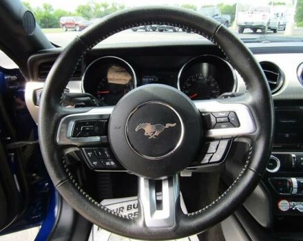 Синий Форд Мустанг, объемом двигателя 2.26 л и пробегом 42 тыс. км за 3000 $, фото 8 на Automoto.ua