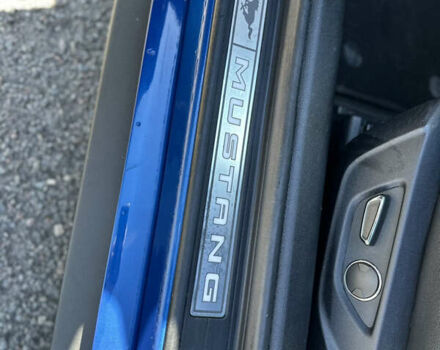 Синий Форд Мустанг, объемом двигателя 2.26 л и пробегом 77 тыс. км за 14500 $, фото 28 на Automoto.ua