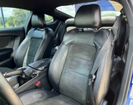 Синий Форд Мустанг, объемом двигателя 5 л и пробегом 70 тыс. км за 9900 $, фото 8 на Automoto.ua