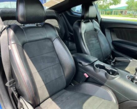 Синий Форд Мустанг, объемом двигателя 5 л и пробегом 70 тыс. км за 9900 $, фото 10 на Automoto.ua