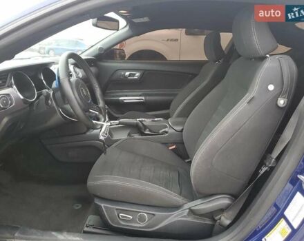 Синий Форд Мустанг, объемом двигателя 2.26 л и пробегом 110 тыс. км за 3000 $, фото 6 на Automoto.ua