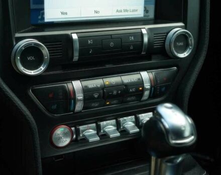 Синий Форд Мустанг, объемом двигателя 5 л и пробегом 42 тыс. км за 16000 $, фото 9 на Automoto.ua