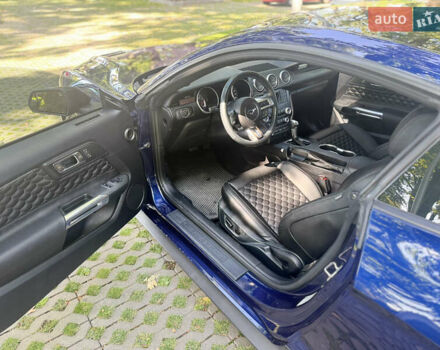 Синий Форд Мустанг, объемом двигателя 2.26 л и пробегом 147 тыс. км за 18000 $, фото 9 на Automoto.ua