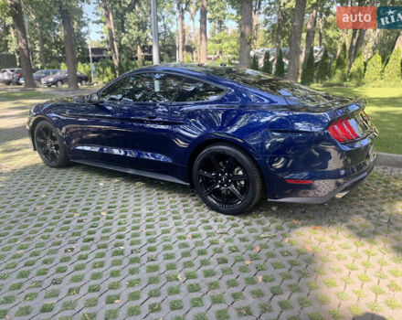 Синий Форд Мустанг, объемом двигателя 2.26 л и пробегом 147 тыс. км за 18000 $, фото 3 на Automoto.ua