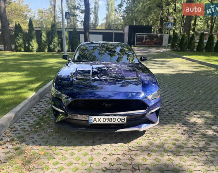 Синий Форд Мустанг, объемом двигателя 2.26 л и пробегом 147 тыс. км за 18000 $, фото 1 на Automoto.ua