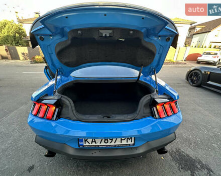 Синий Форд Мустанг, объемом двигателя 4.95 л и пробегом 18 тыс. км за 54700 $, фото 19 на Automoto.ua