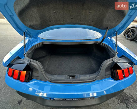 Синий Форд Мустанг, объемом двигателя 4.95 л и пробегом 18 тыс. км за 54700 $, фото 20 на Automoto.ua