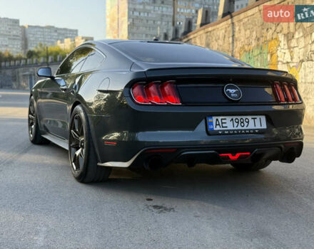 Зеленый Форд Мустанг, объемом двигателя 2.26 л и пробегом 80 тыс. км за 17500 $, фото 7 на Automoto.ua