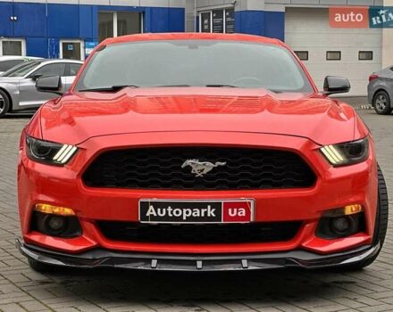 Оранжевый Форд Мустанг, объемом двигателя 2.3 л и пробегом 183 тыс. км за 18490 $, фото 3 на Automoto.ua