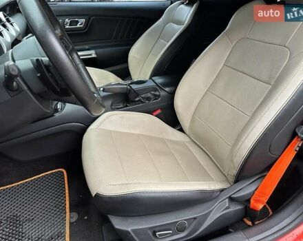 Оранжевый Форд Мустанг, объемом двигателя 2.3 л и пробегом 183 тыс. км за 18490 $, фото 14 на Automoto.ua