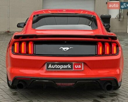 Оранжевый Форд Мустанг, объемом двигателя 2.3 л и пробегом 183 тыс. км за 18490 $, фото 5 на Automoto.ua