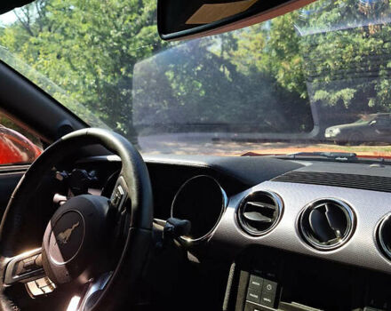 Оранжевый Форд Мустанг, объемом двигателя 2.26 л и пробегом 55 тыс. км за 12000 $, фото 3 на Automoto.ua