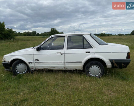 Белый Форд Орион, объемом двигателя 1.3 л и пробегом 250 тыс. км за 359 $, фото 5 на Automoto.ua