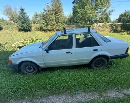 Білий Форд Оріон, об'ємом двигуна 1.4 л та пробігом 250 тис. км за 700 $, фото 3 на Automoto.ua