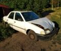 Белый Форд Орион, объемом двигателя 1.8 л и пробегом 100 тыс. км за 600 $, фото 1 на Automoto.ua
