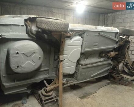 Форд Орион 1991 в Кривом Роге на Automoto.ua Белый Форд Орион, объемом двигателя 1.8 л и пробегом 500 тыс. км за 2500 $, фото 4 на Automoto.ua