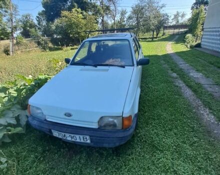 Форд Орион 1988 в Рожнятове на Automoto.ua Белый Форд Орион, объемом двигателя 1.4 л и пробегом 250 тыс. км за 700 $, фото 1 на Automoto.ua