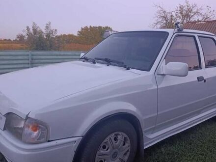 Белый Форд Орион, объемом двигателя 0 л и пробегом 250 тыс. км за 833 $, фото 1 на Automoto.ua