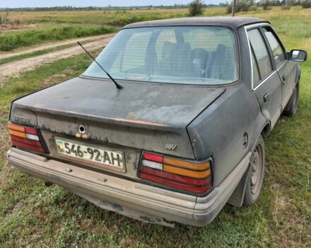 Чорний Форд Оріон, об'ємом двигуна 1.6 л та пробігом 460 тис. км за 12000 $, фото 1 на Automoto.ua