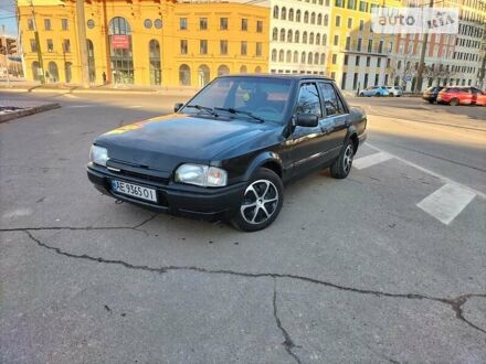 Форд Орион 1989 в Одессе на Automoto.ua Черный Форд Орион, объемом двигателя 1.4 л и пробегом 400 тыс. км за 1100 $, фото 1 на Automoto.ua