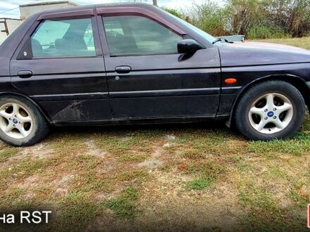 Фиолетовый Форд Орион, объемом двигателя 1.6 л и пробегом 0 тыс. км за 1000 $, фото 1 на Automoto.ua