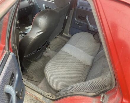 Форд Орион 1987 в Каменское - Днепродзержинск на Automoto.ua Красный Форд Орион, объемом двигателя 1.4 л и пробегом 3 тыс. км за 835 $, фото 2 на Automoto.ua